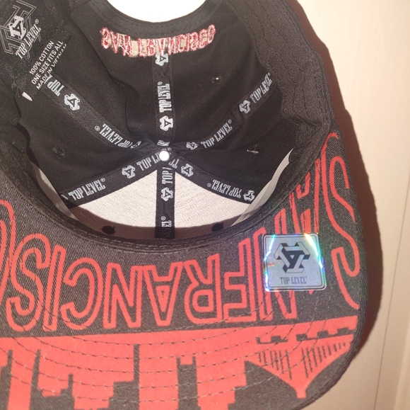 Hat - Picture 4 of 6